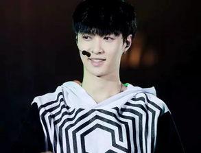 张艺兴贴吧爆料最新,揭秘明星背后的故事与成长历程